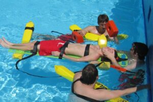 The Importance of Teens Enrolling in Lifeguard Classes